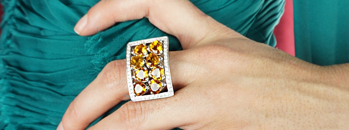 anillo corazones de melocotón